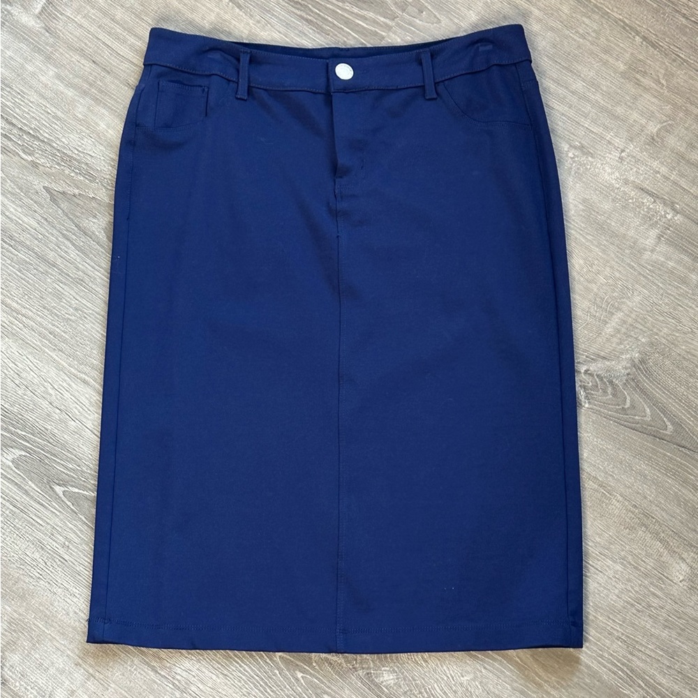 NWOT navy pencil skirt!